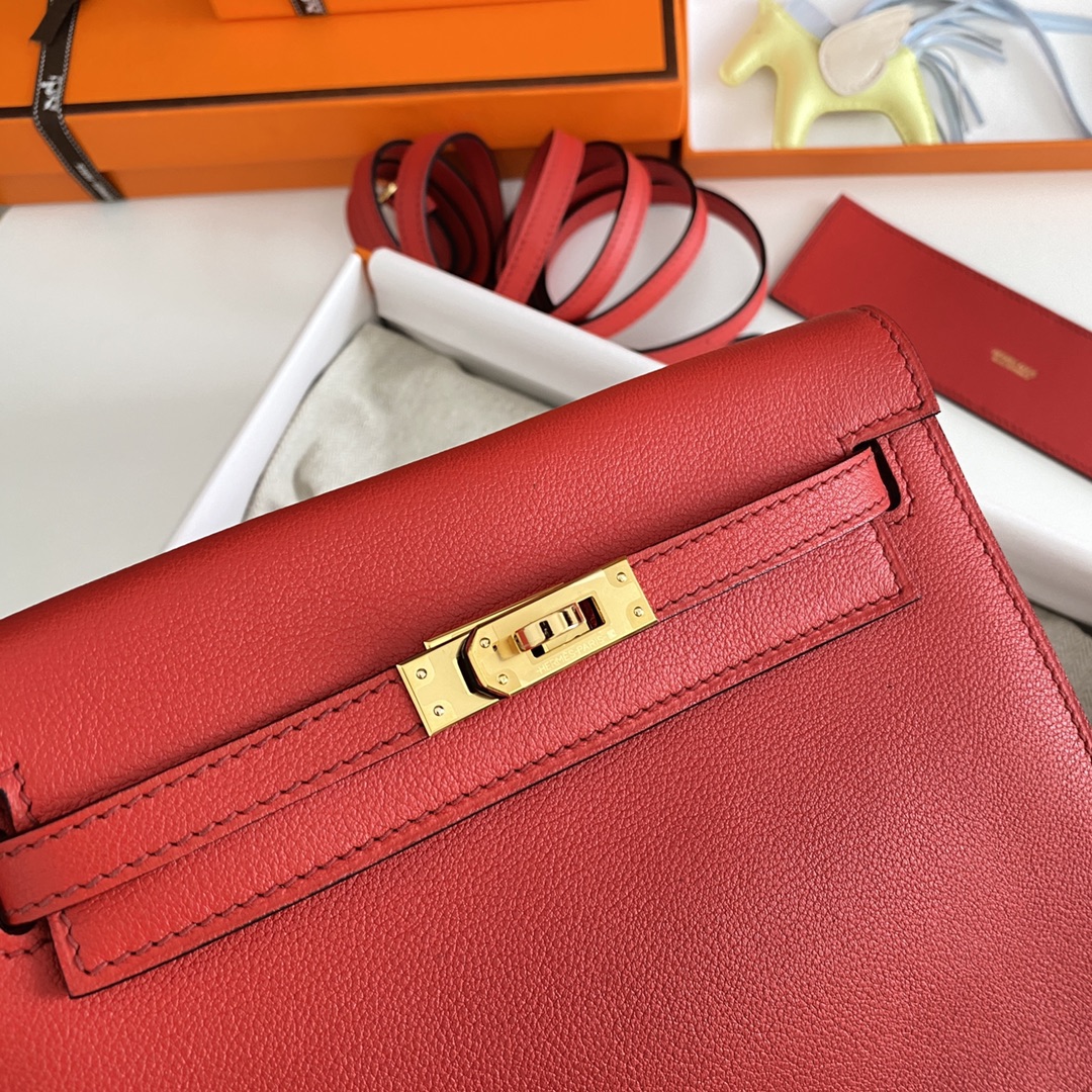 Hermes Kelly Danse Evercolor Bag In Red Color